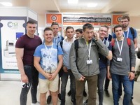 Студенты в зале регистрации выставки «Металлообработка — 2018»
