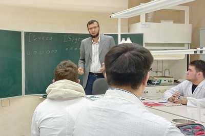 Встреча студентов с директором дирекции разработок и исследований Вятского фанерного комбината (SEGEZHA GROUP)